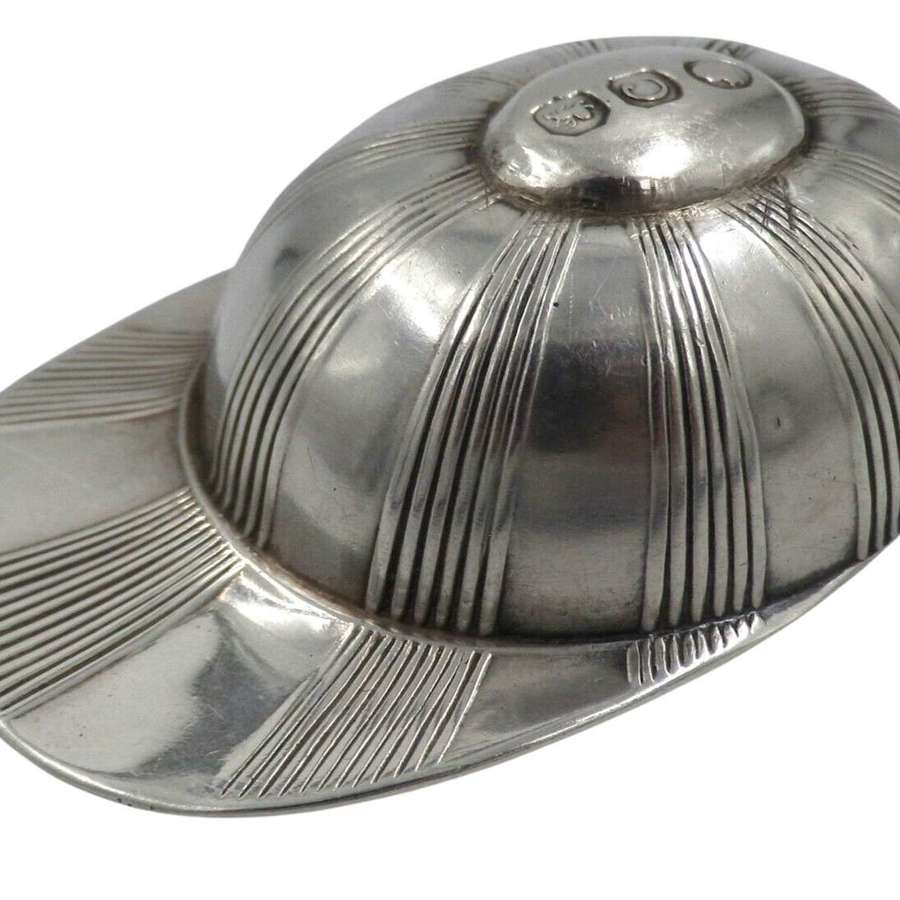 1798 Georgian Solid Sterling Silver Rare Jockey Cap Tea Caddy Spoon